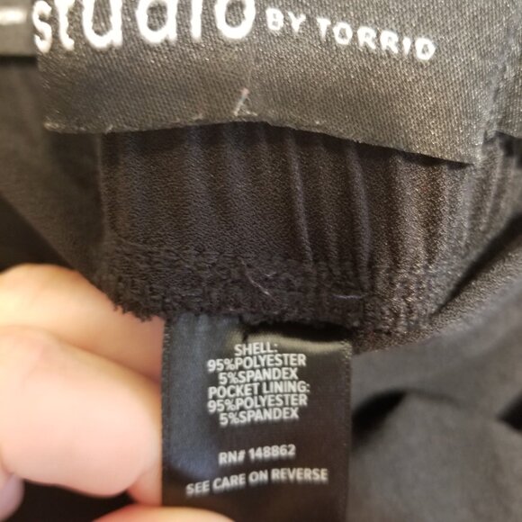 Studio by Torrid Pull On Black Dress Pants, Plus Size 2 - Picture 8 of 9
